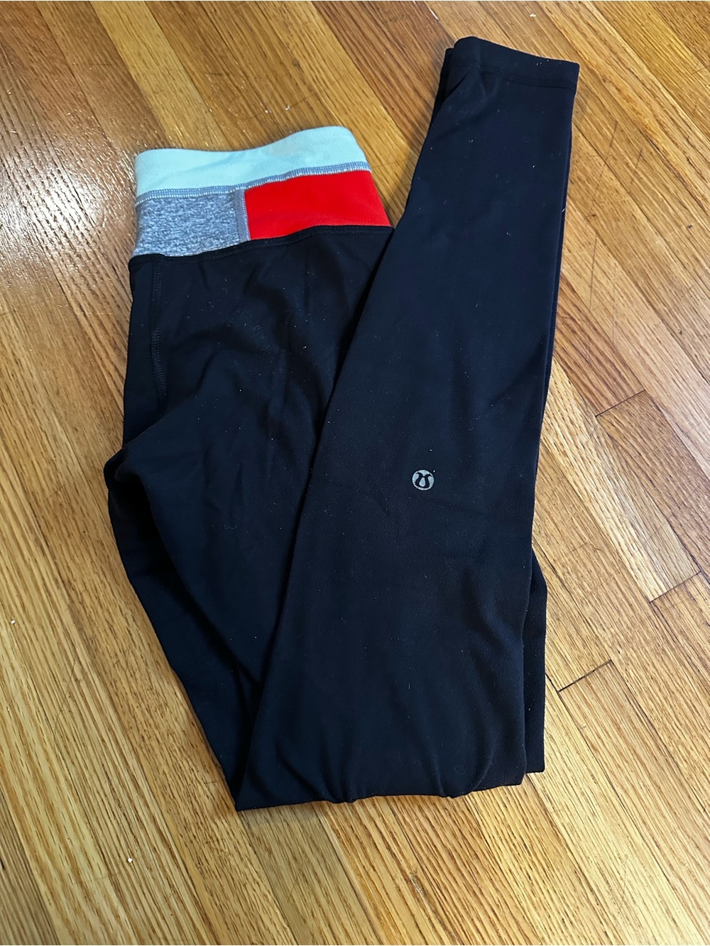 lululemon athletica Black Leggings with Red, Light Blue & Gray Waistband
